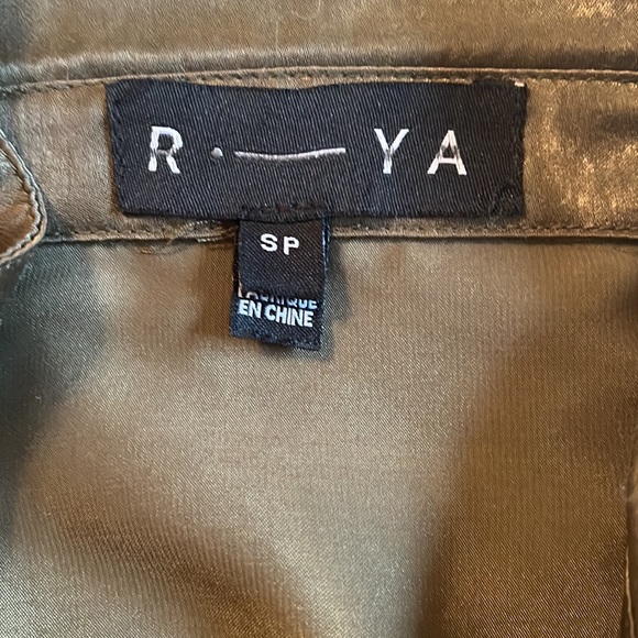 Button down Sheath Dress - Picture 7 of 8